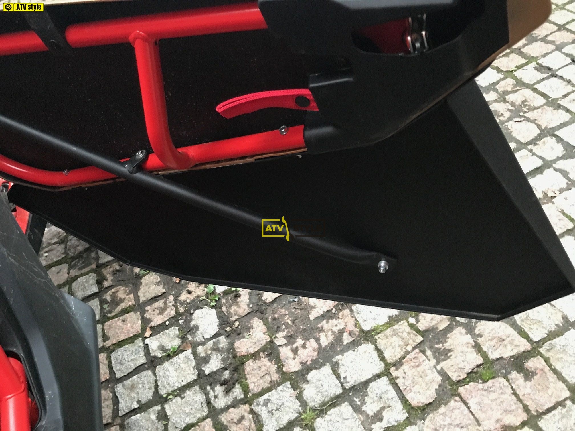 Нижние половинки дверей XRW Can Am Maverick X3 110102512PR