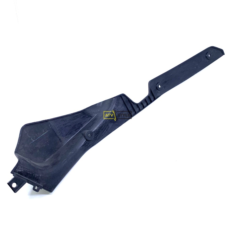 Панель обтекателя нижняя правая Suzuki 94416-46E20-000