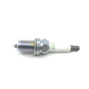 Свеча зажигания NGK BKR6E