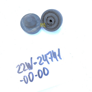 Подушка резиновая Yamaha б.у 22W-24741-00-00_б.у