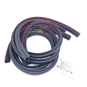 Уплотнение двери резиновое Maverick Trail BRP 715004773