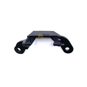 Петля лючка бензобака Suzuki 47382-10G10-000