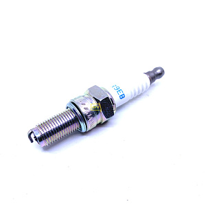 Свеча зажигания NGK CR9EB Yamaha 90798-CR9EB-00